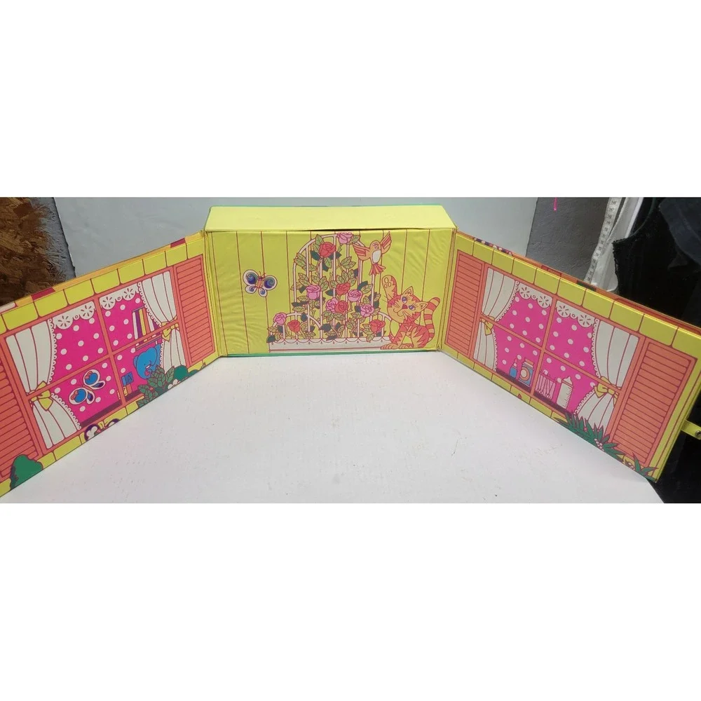 Vintage 1977 Mattel Baby Tender Love Nursery Vinyl Dollhouse Carrying Case Trunk